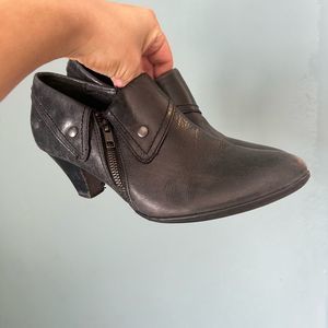 Born Black Bootie Heel 9.5